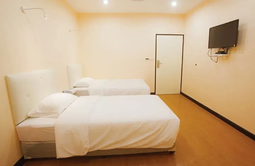 V Place Silom - photo 25