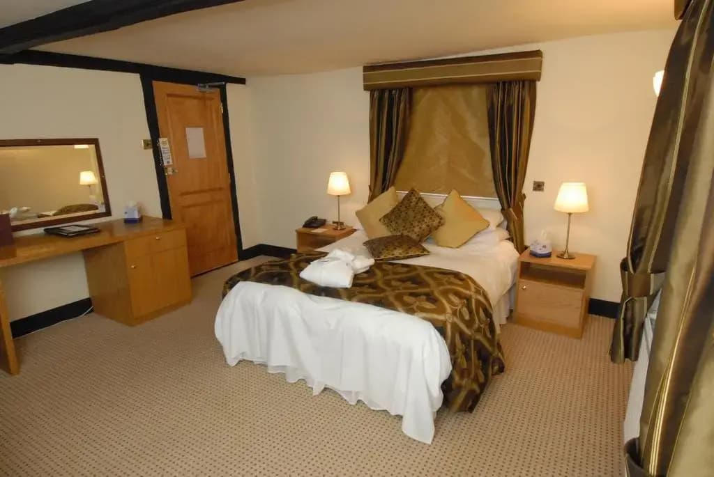 The Barn Hotel - photo 2