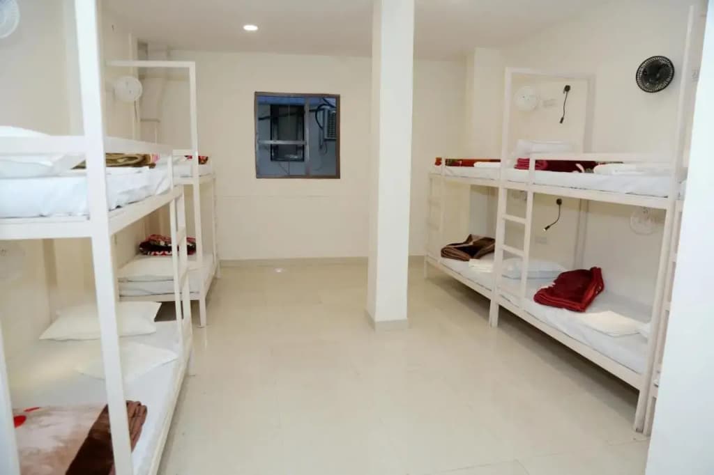 The Charlie's hostel - photo 10
