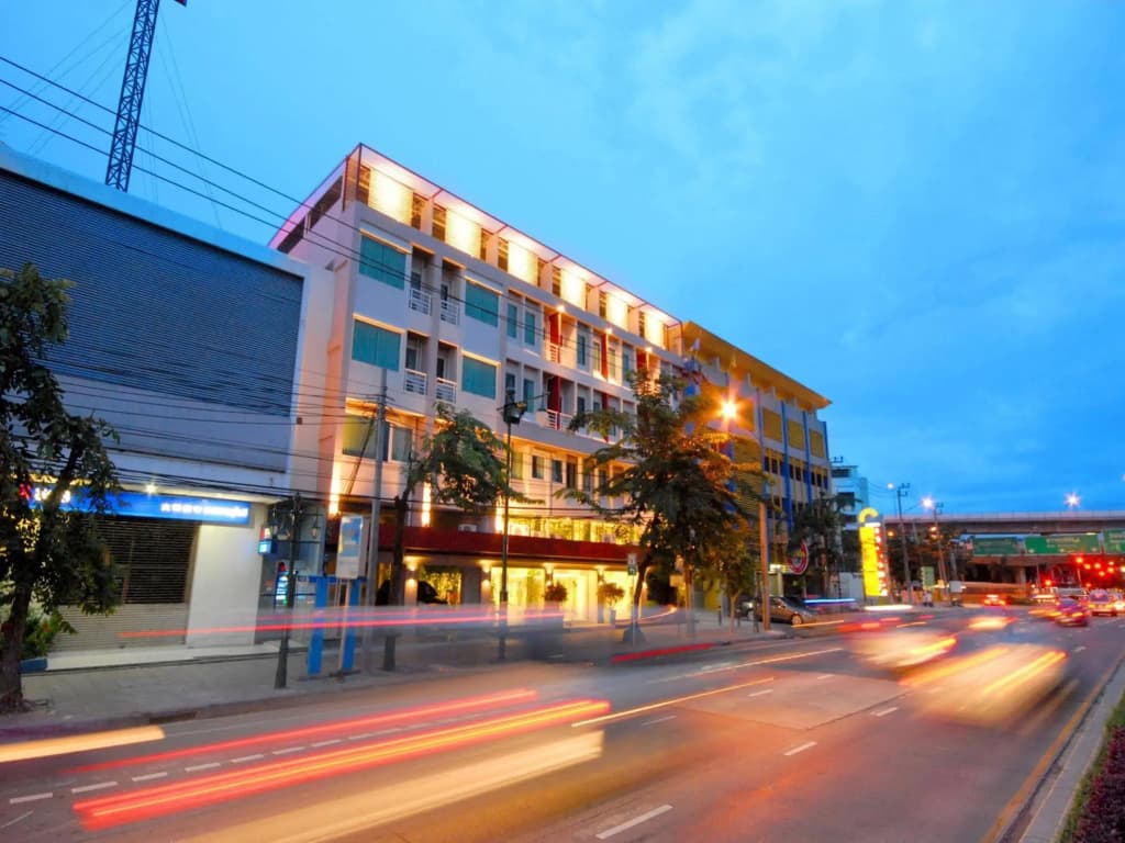 Bangkok Loft Inn - photo 1