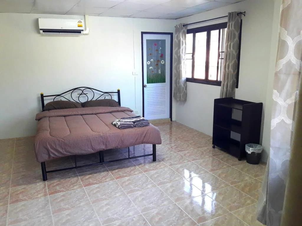D & N hostel - photo 9