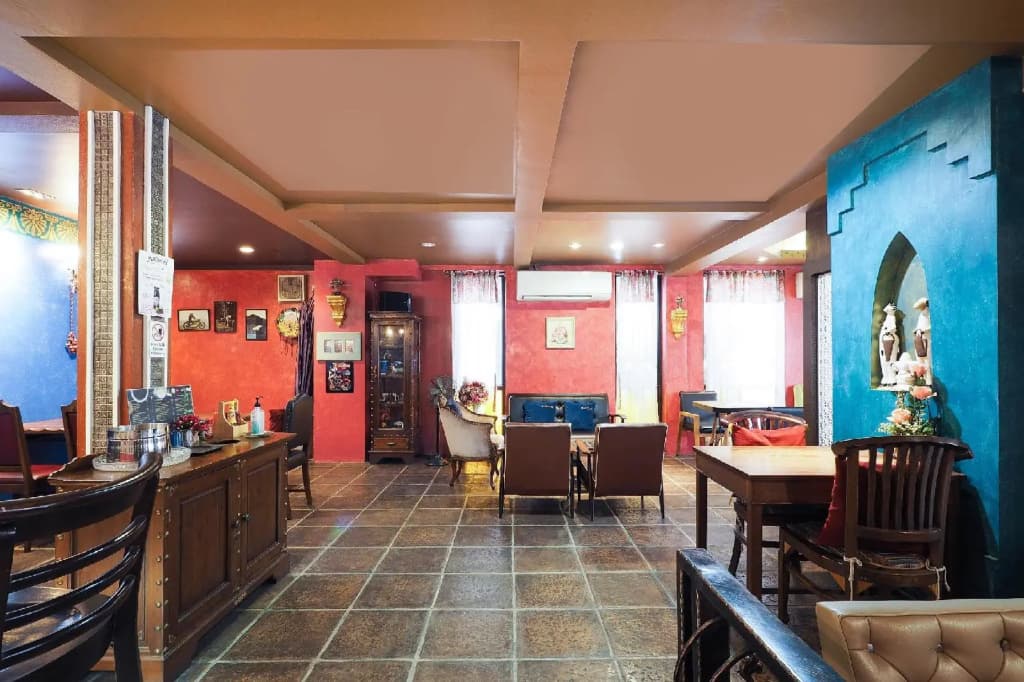 OYO 995 Blue Cafe Apartment - photo 15