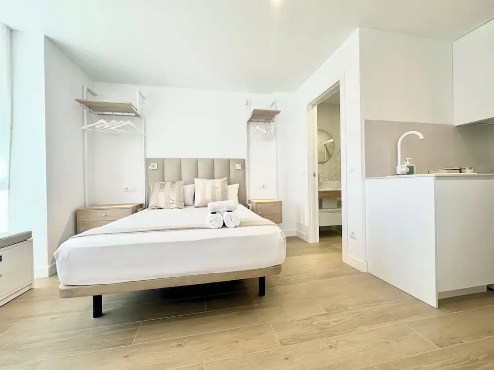 Apartamentos Avenida América - photo 5