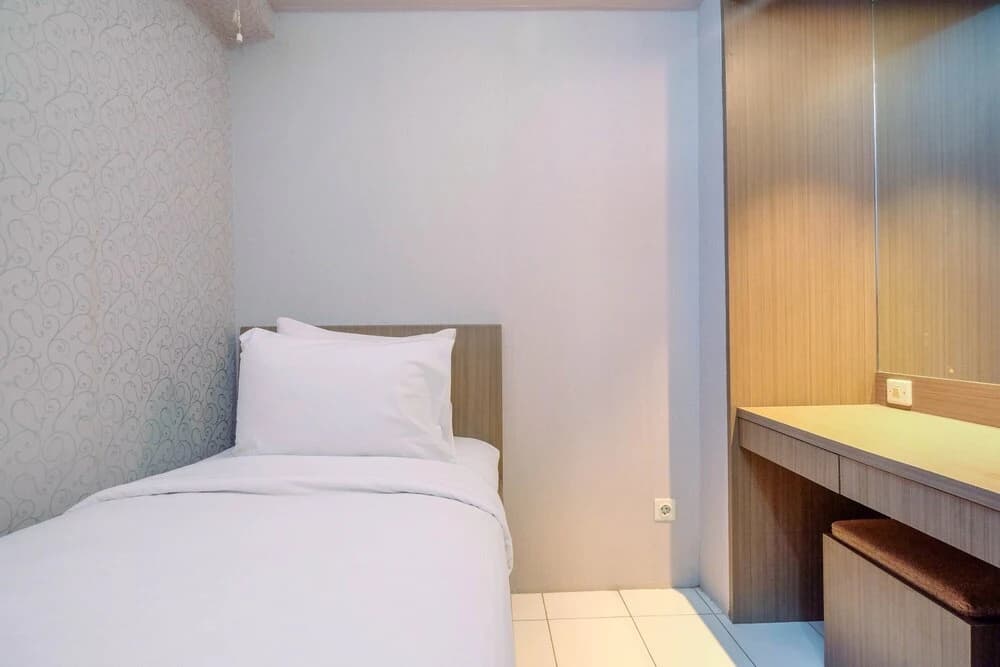 Good Location 2BR Apartment Kalibata City near Mall - photo 2