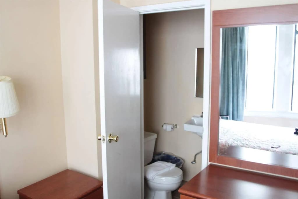 Gateway Inn - photo 7