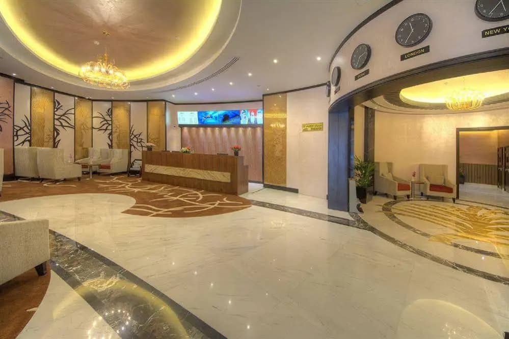 Pavilion Palace Hotel - photo 2