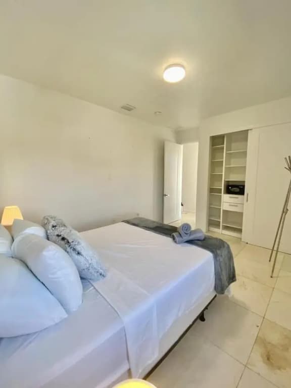 Family 3BR House W Amazing Private Pool Parking - photo 6