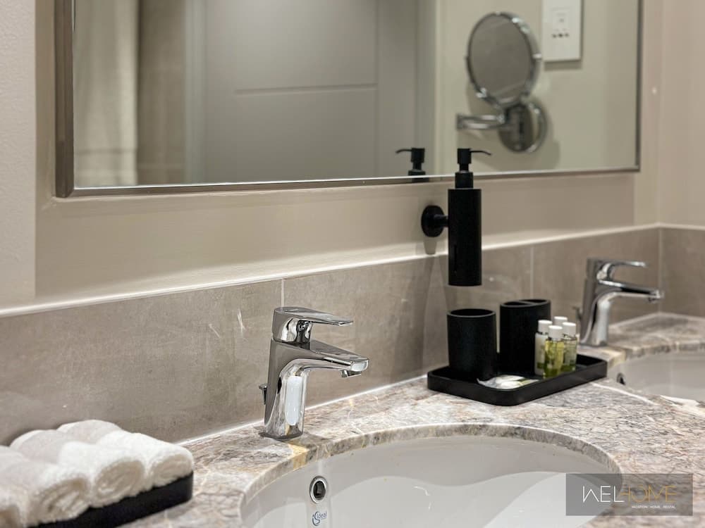 WelHome - Luxurious 2BR Apt in Forte T1 Downtown - photo 18