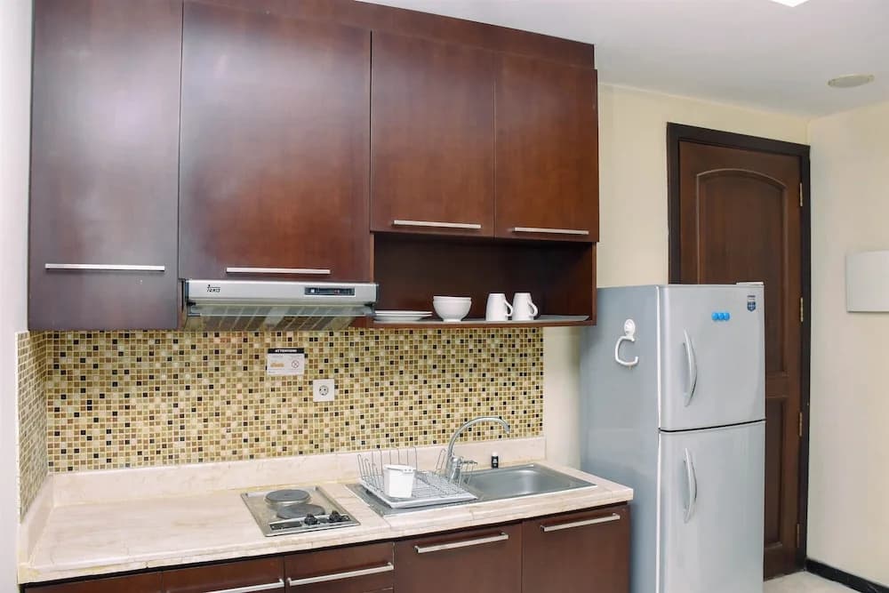 Elegant And Comfort 1Br + Extra Room Apartment At Bellagio Residence - photo 13