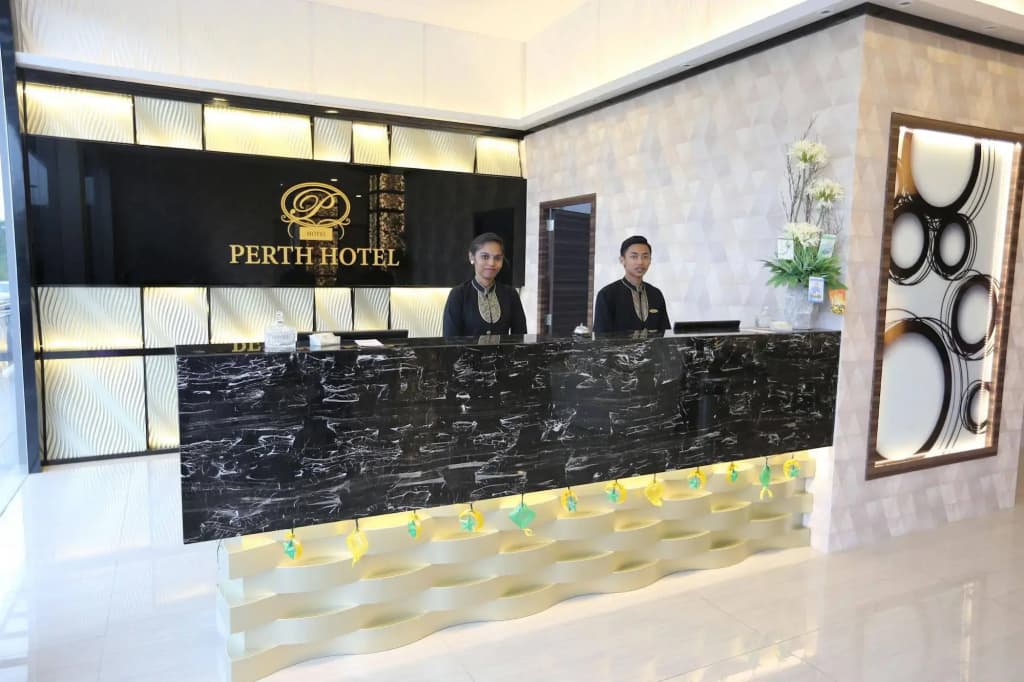 SEM9 Senai ''Formerly Known as Perth Hotel" - photo 3