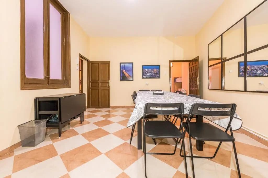 Grand Latina Apartment - photo 10