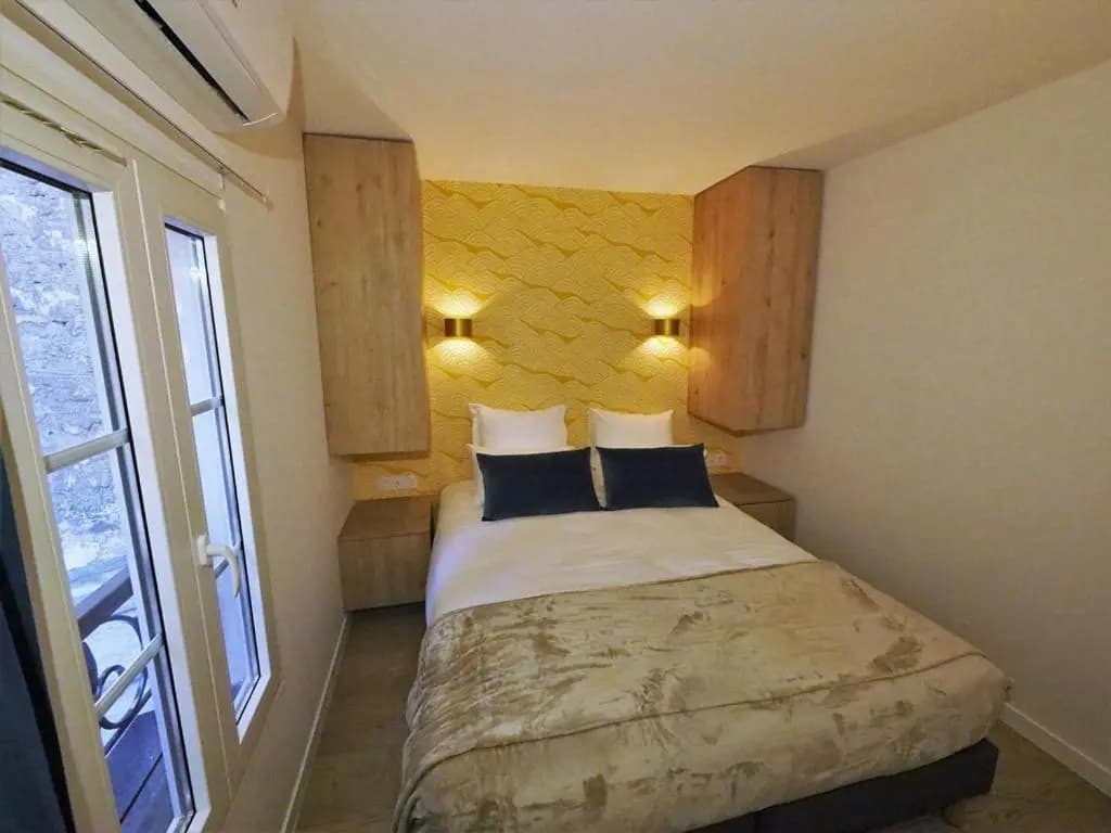 Bastille ChicSuites - main photo