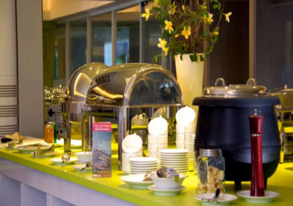 favehotel Gatot Subroto - photo 25