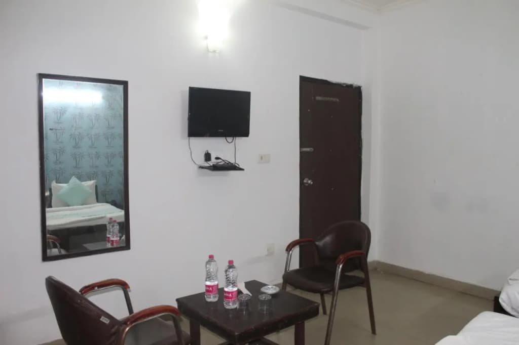 Hotel Shree Continental - photo 13