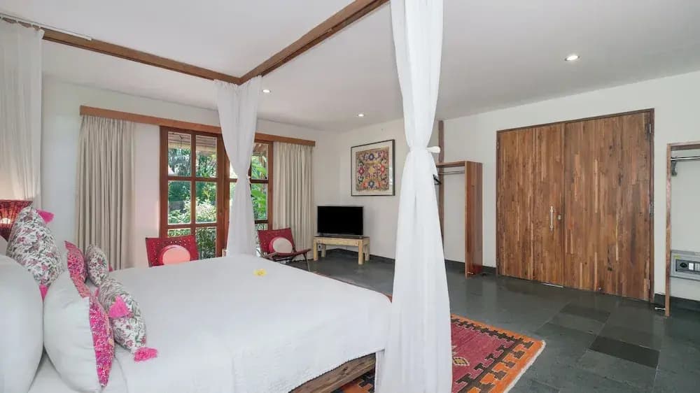 Villa Desa Roro Dua by Villa Finder - photo 6