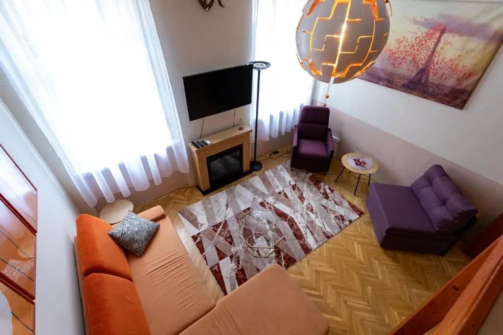 Central Design Apartment - photo 2