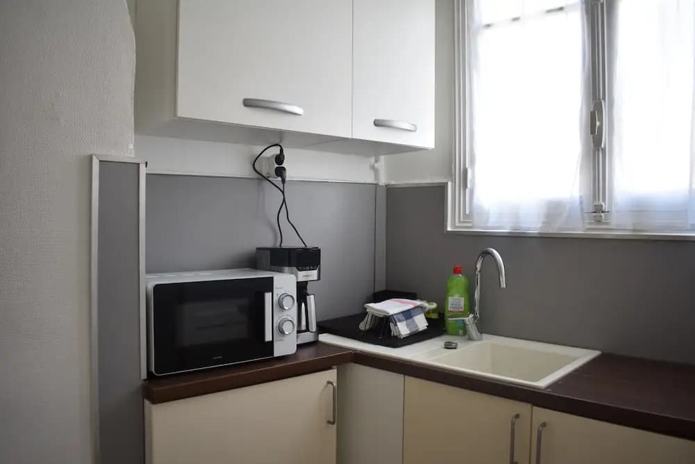 Parisian Apartment at the Foot of Montmartre - photo 10