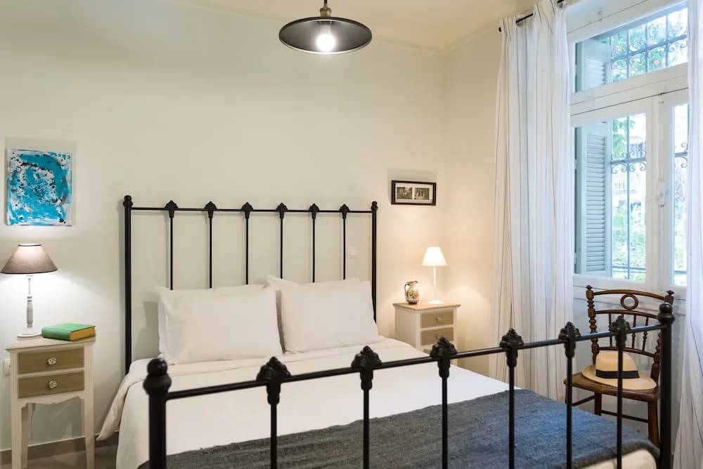1930's Athenian House - photo 4