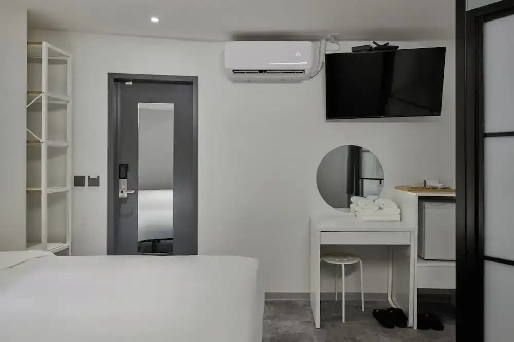 Halfrest Hostel Jongno Insa - photo 14