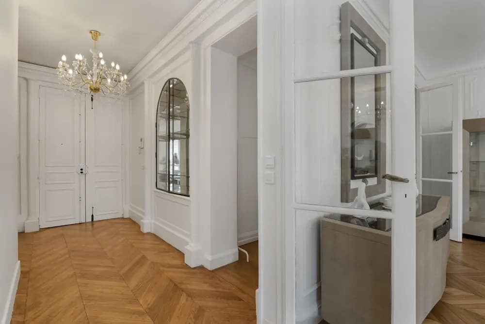 Luxury 5 Bed Residence - Opposite Arc de Triomphe - photo 1
