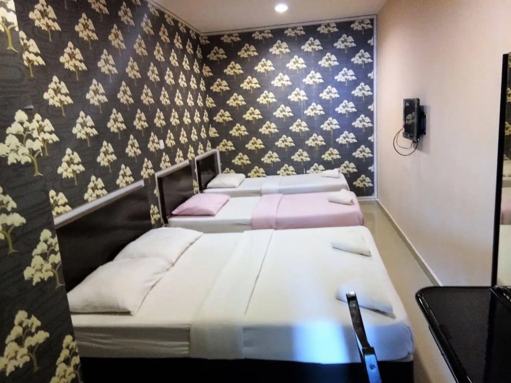 OYO 89407 EZI Hotel - photo 5