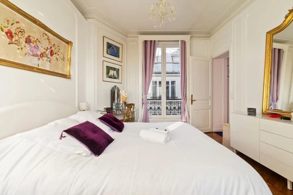 Stylish Vintage 3BR Apartment in Le Marais by GuestReady - photo 4
