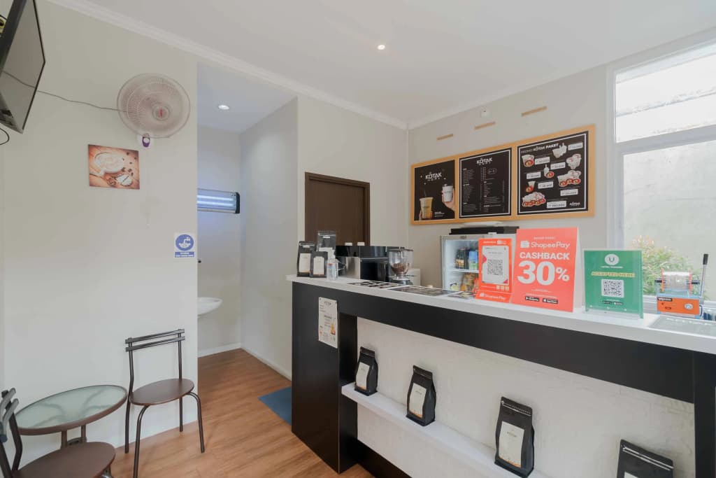 Palm Eight Residence - photo 17