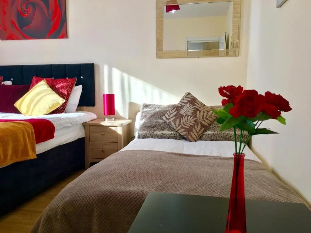 London Luxury Apartment, Private Bathroom - photo 19