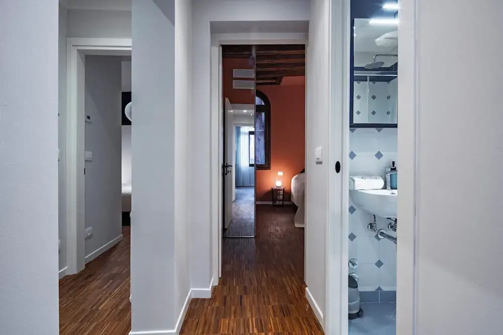 Ca' Vida Apartments - photo 9