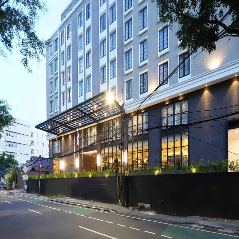 Maia Hotel Jakarta - photo 31