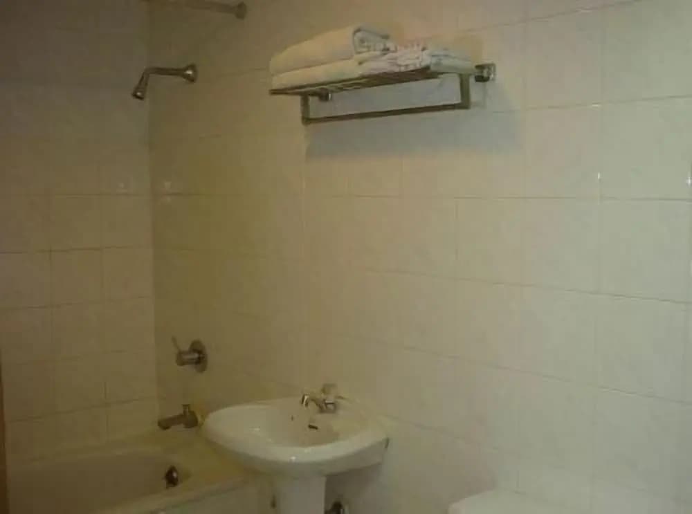Far East Inn - photo 8