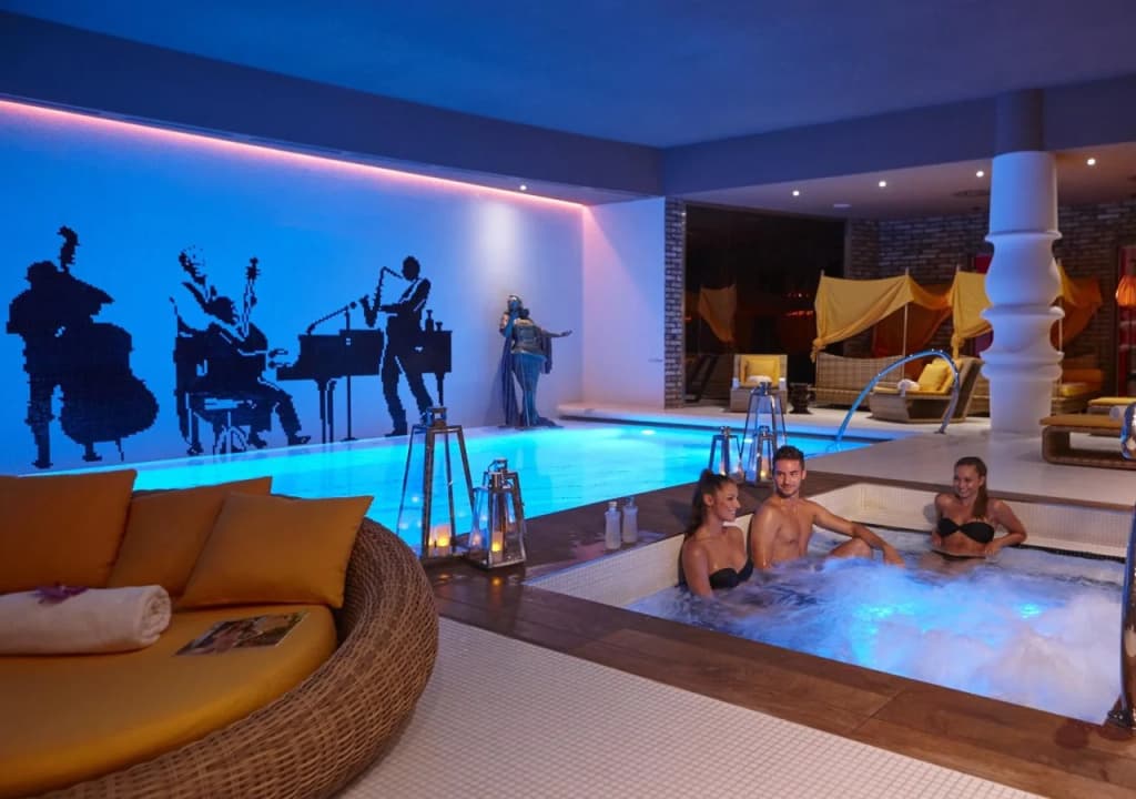 Aria Hotel Budapest by Library Hotel Collection - photo 21
