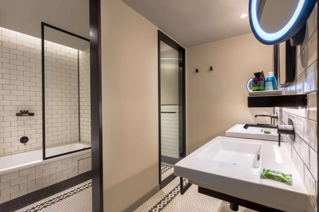 Canopy by Hilton Madrid Castellana - photo 12