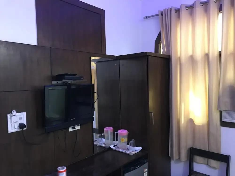 Hotel Saina International - photo 21