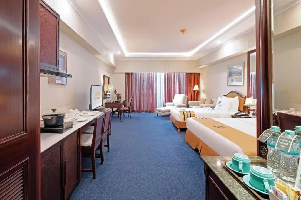 Sunlake Waterfront Resort and Convention - photo 6