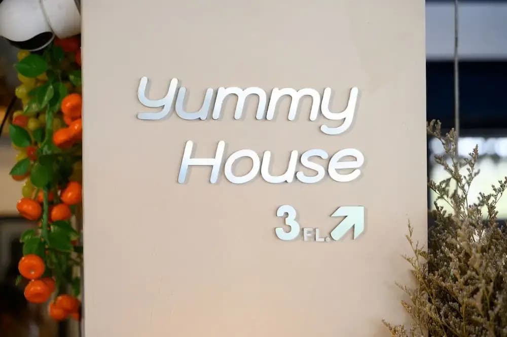 Yummy House - photo 32