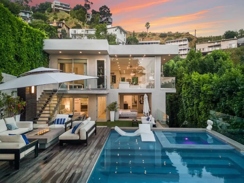 Sunset Heights - Elegant Modern Villa With Beautiful Views in the Hills - photo 17