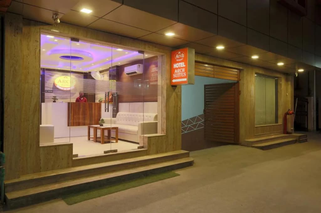 Hotel Arch Suites - photo 26