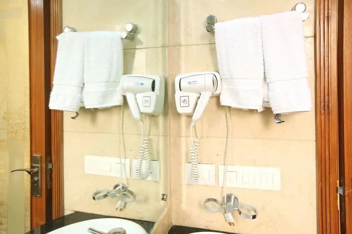 OYO 503 Hotel Comfort Zone - photo 3