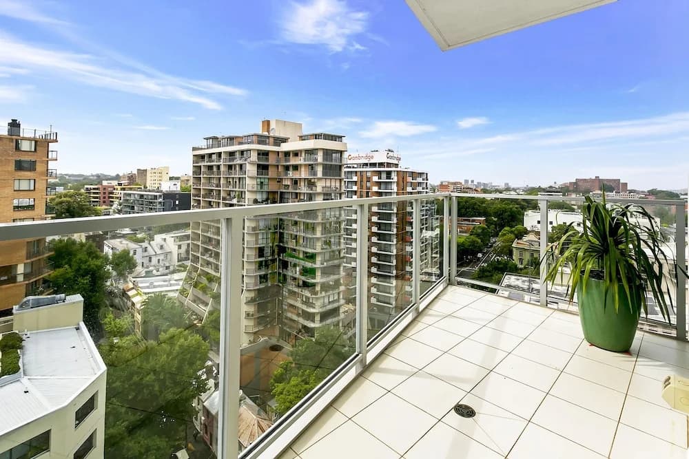 Vibrant Inner City Apartment - SHIL2 - photo 6