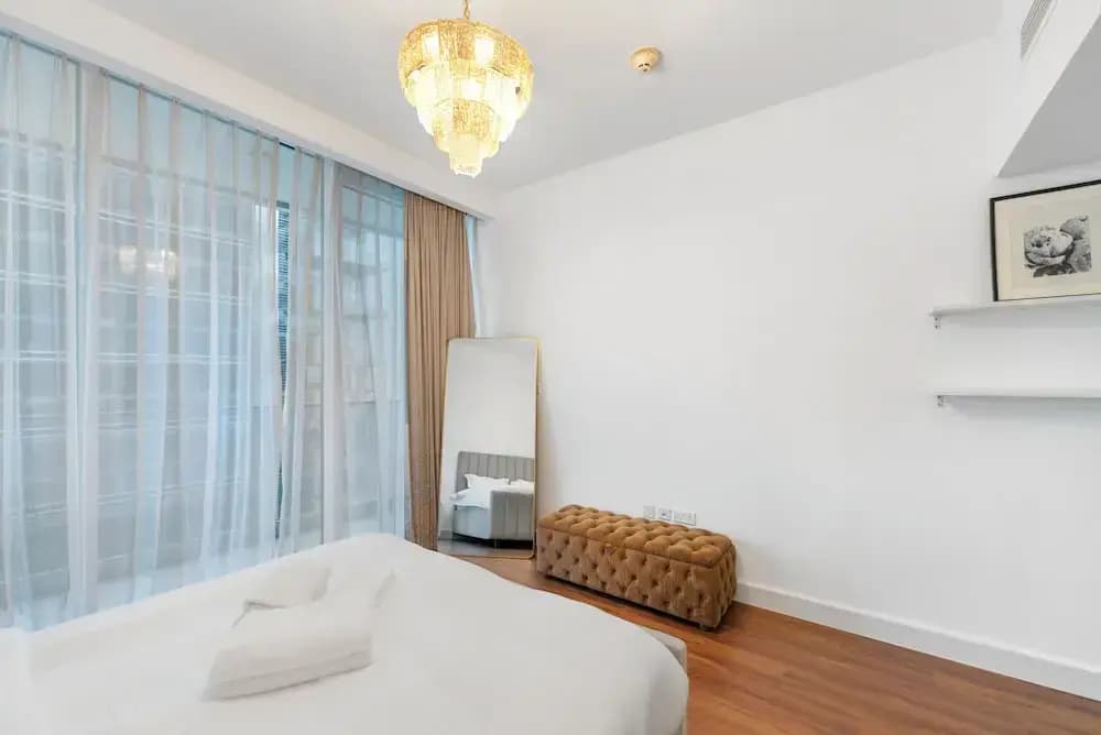 Chic 1BR Canal View at Waves Tower - photo 1