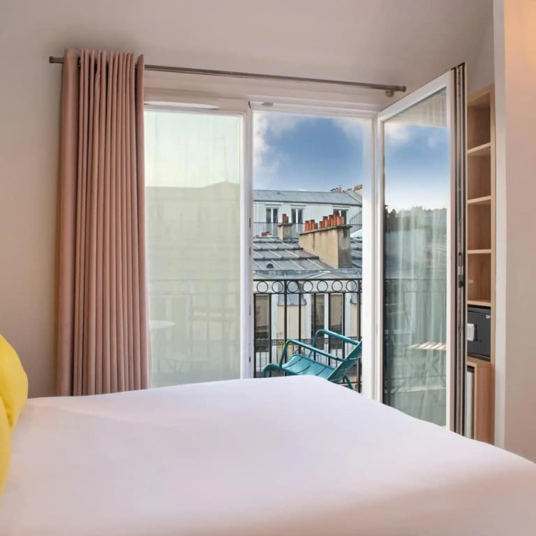 Hotel Arc de Triomphe - photo 7