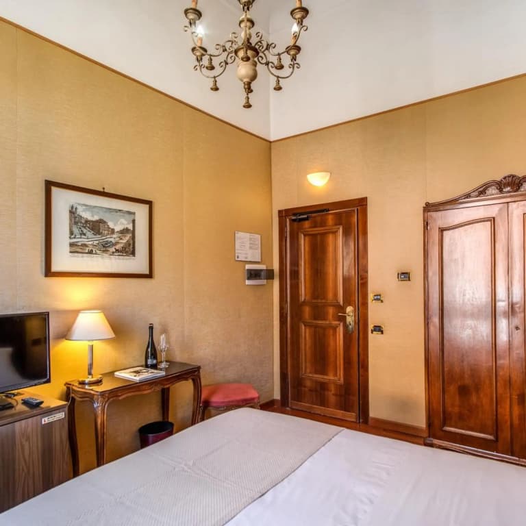 Hotel della Torre Argentina - photo 29