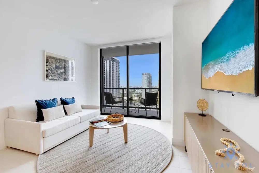 Oasis 1BR Apartment With Pool - photo 4