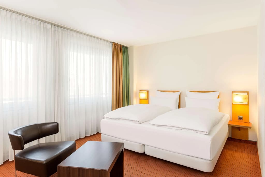 iStay by NH Berlin City Ost Hotel - photo 4