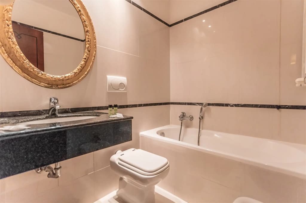 Raeli Hotel Regio - photo 9