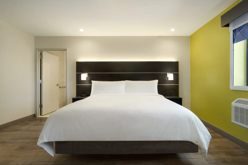 Holiday Inn Express Jamaica - JFK AirTrain - NYC by IHG - photo 3