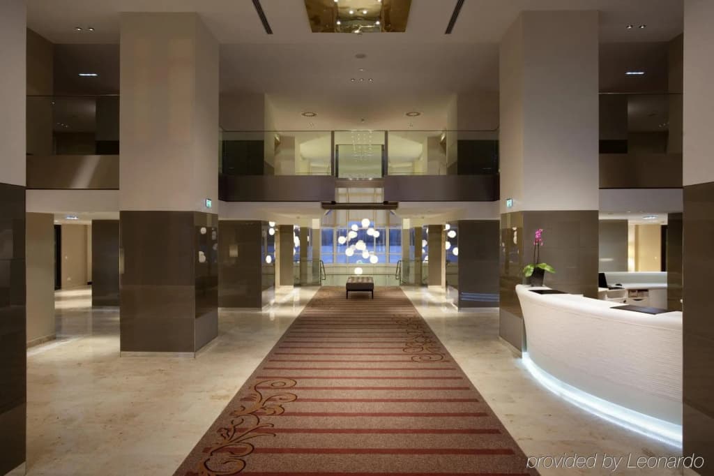 Hilton Vienna Waterfront Hotel - photo 42