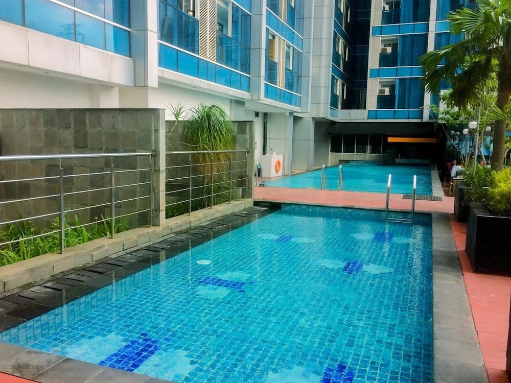 Fancy And Nice Studio At Tamansari The Hive Apartment - photo 9