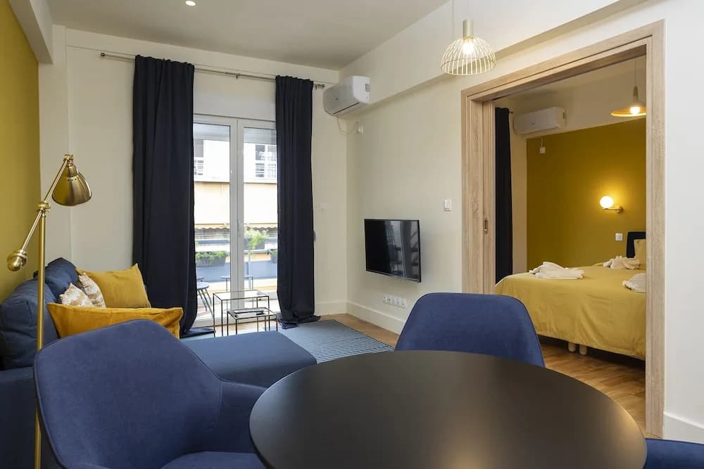 Stylish and Fancy Central Apartment - photo 4